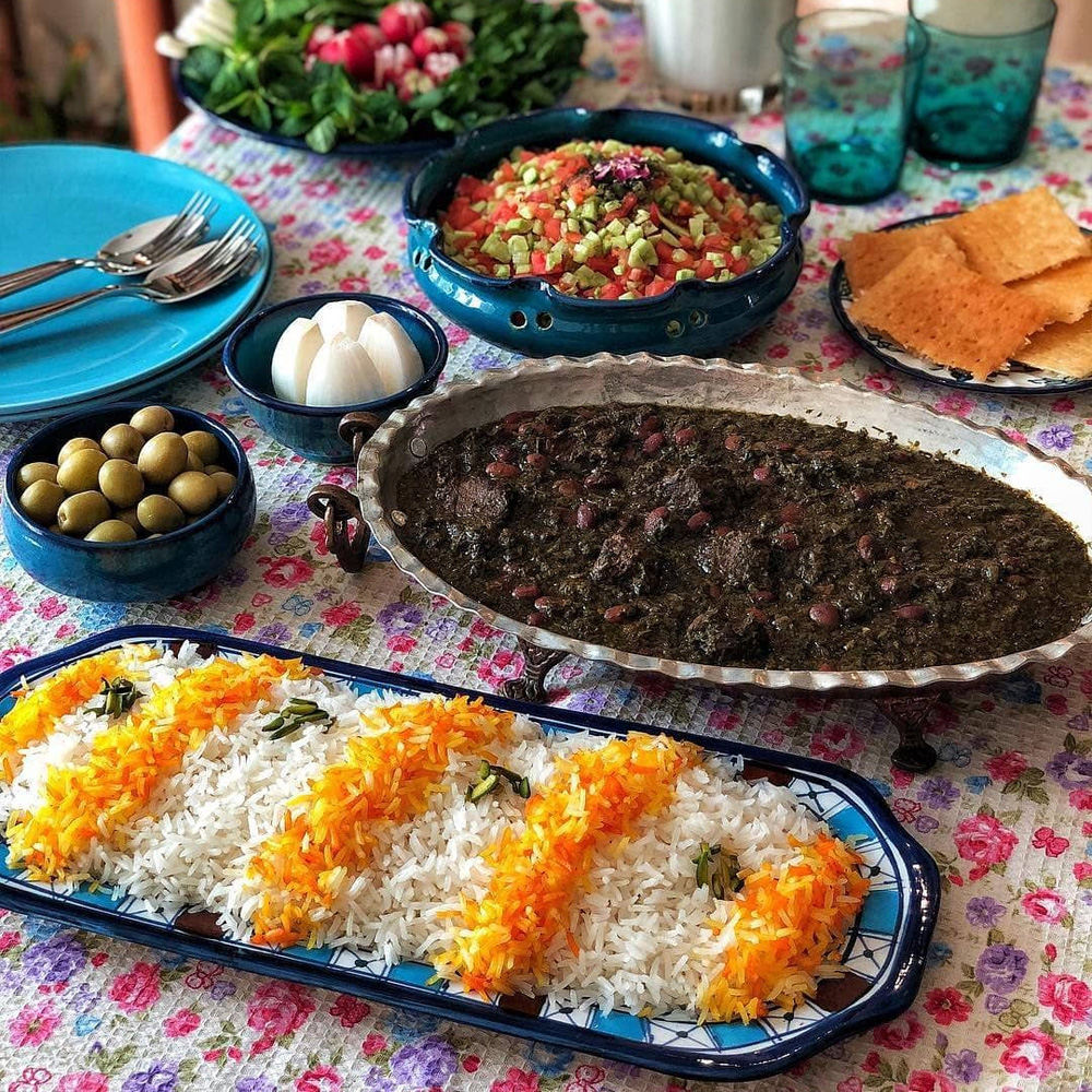 چلو خورشت قرمه سبزی